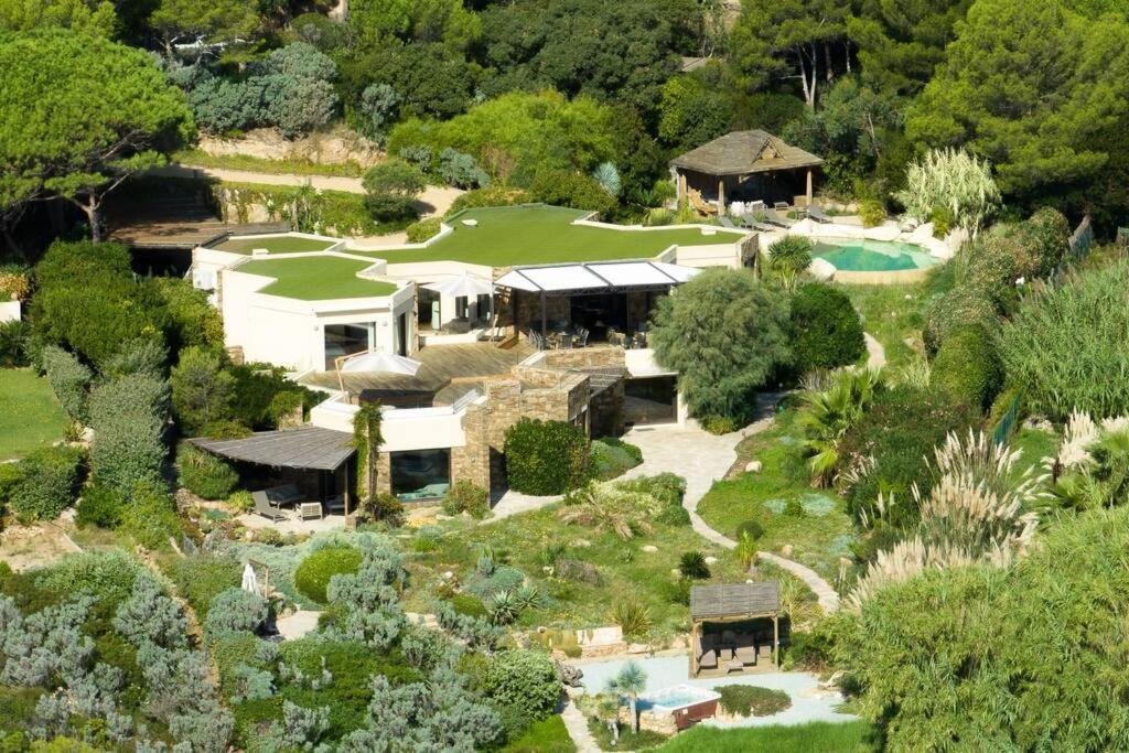 Villa In Gated Community Of Hotel La Reserve Ramatuelle Exteriör bild
